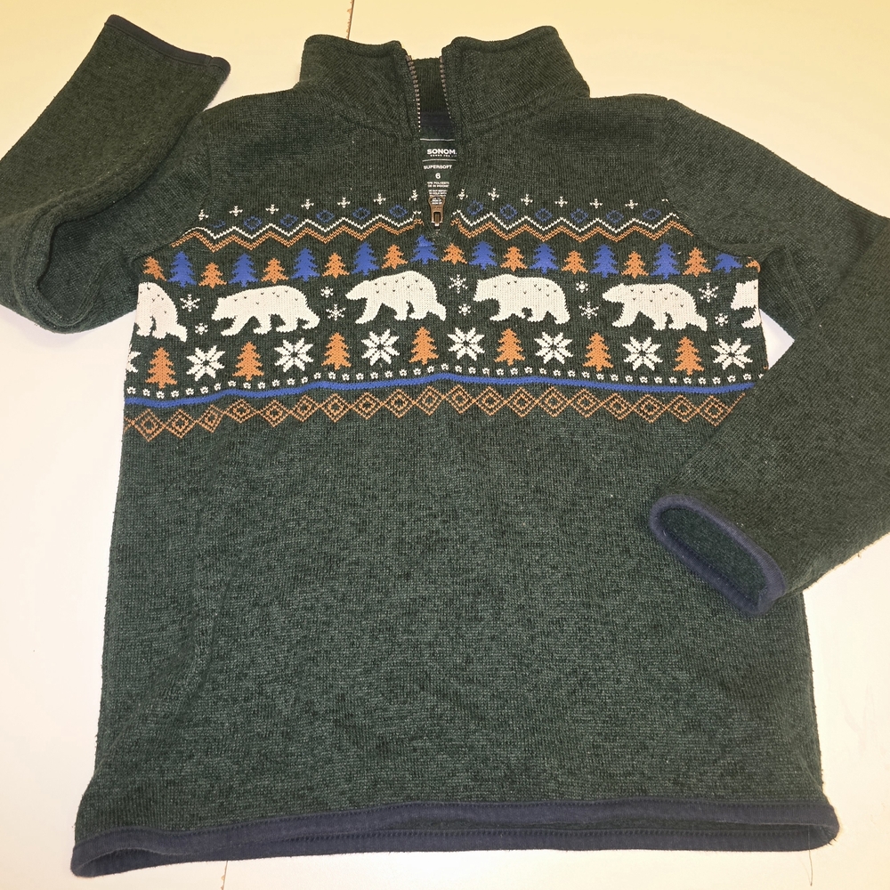 Green Kids Sweater with Polar Bear Design